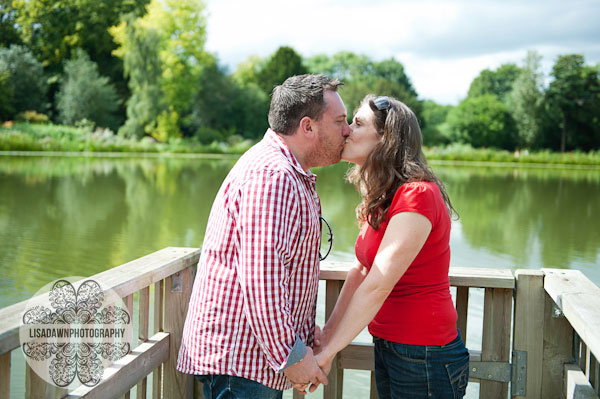 A kiss by the lake