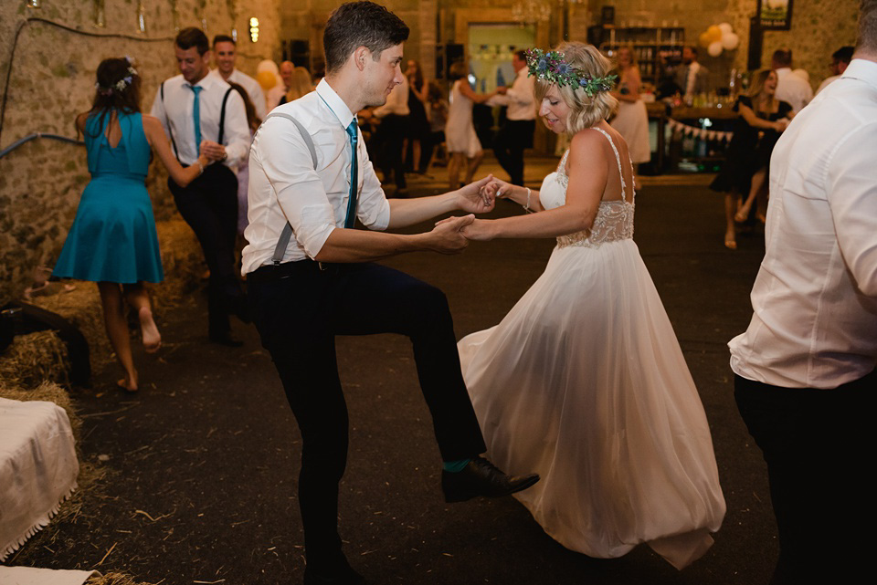 Barn Wedding Somerset,Court Farm Standerwick