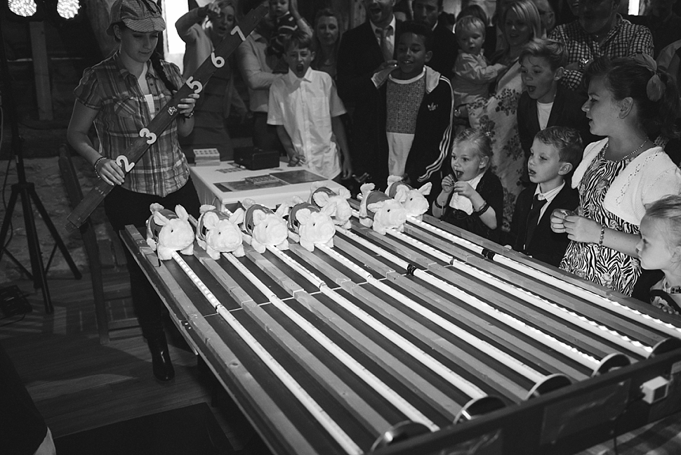 pig racing