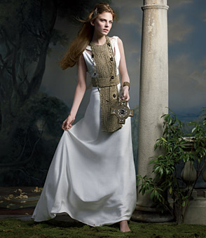 wedding/wedding/Scoop_Neckline_Empire_Waist_Sheath_Chiffon_Tradition_Style_Wedding_Gown.jpg